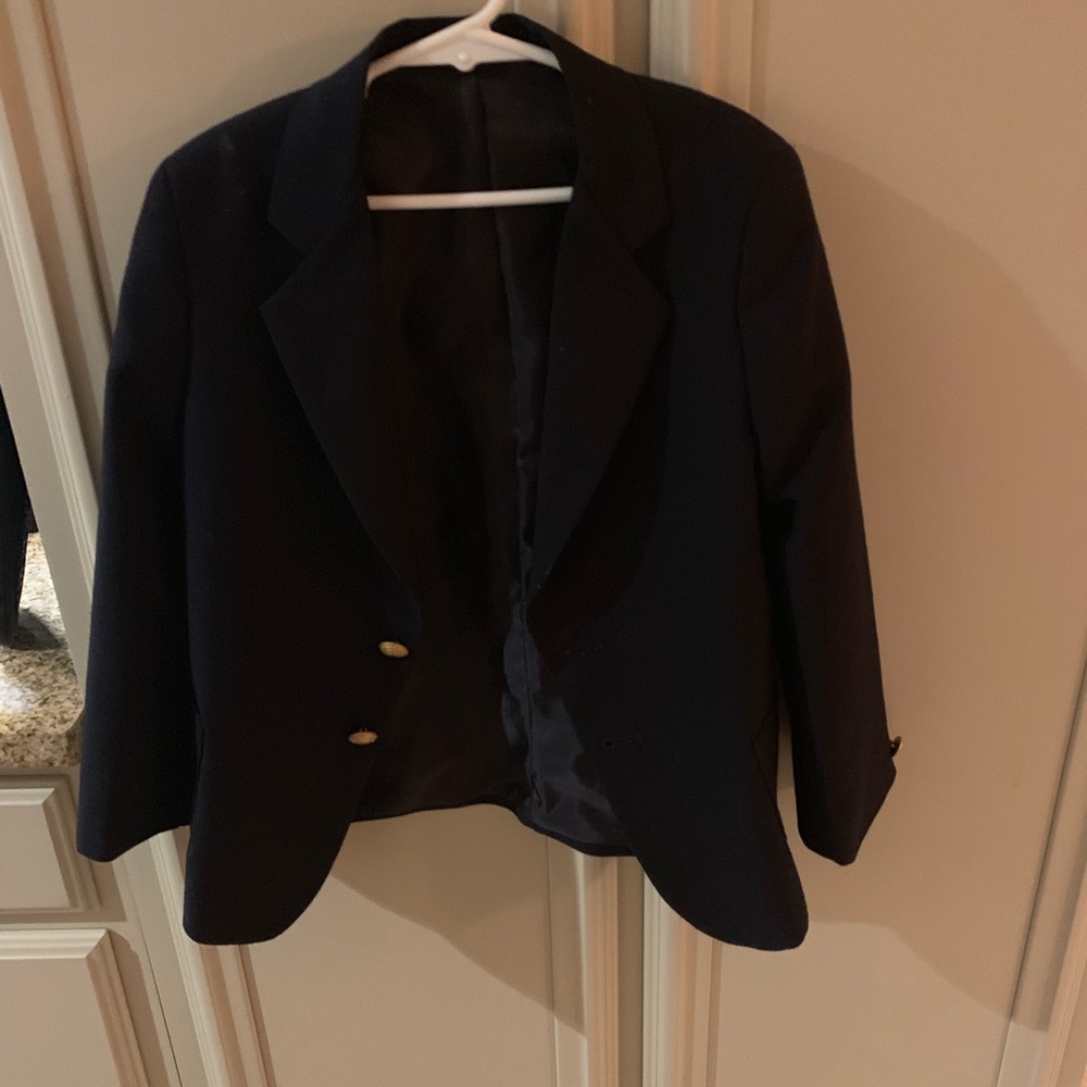 Boys Size 7 Van Heusen Navy Blazer w/ brass button